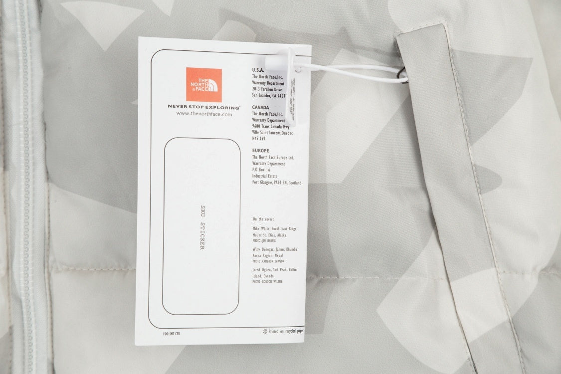 【The North Face】KAWS1996 ダウンジャケット ご好評に付き再入荷！