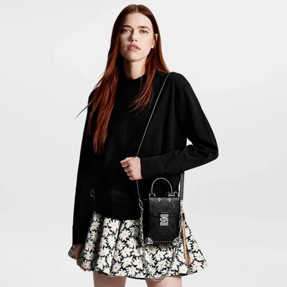 《ロックな雰囲気★》Louis Vuitton カメラボックス M11269