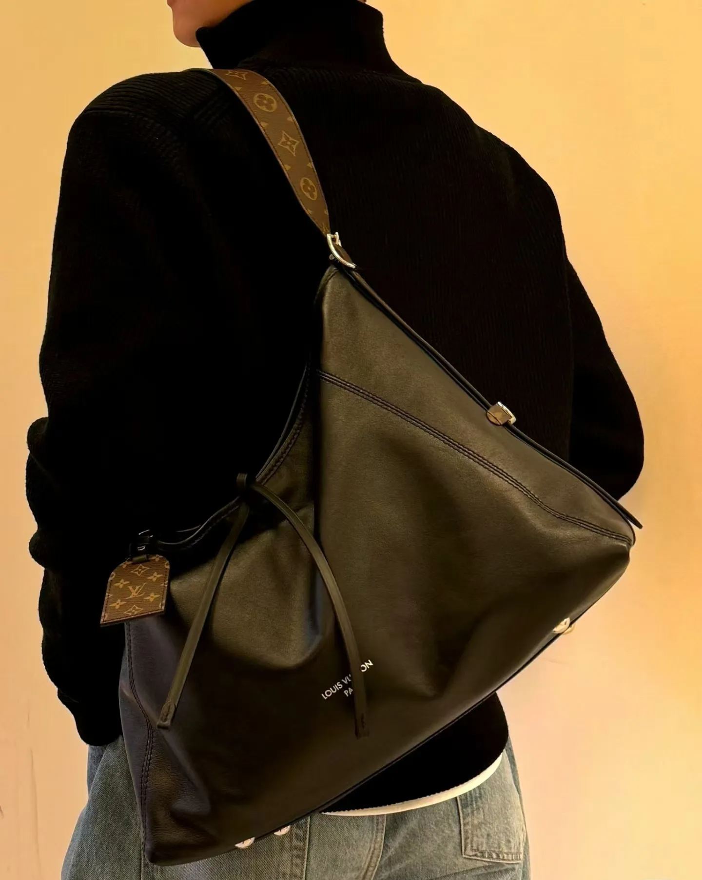 LOUIS VUITTON carryall メッセンジャーバッグ【送料無料】