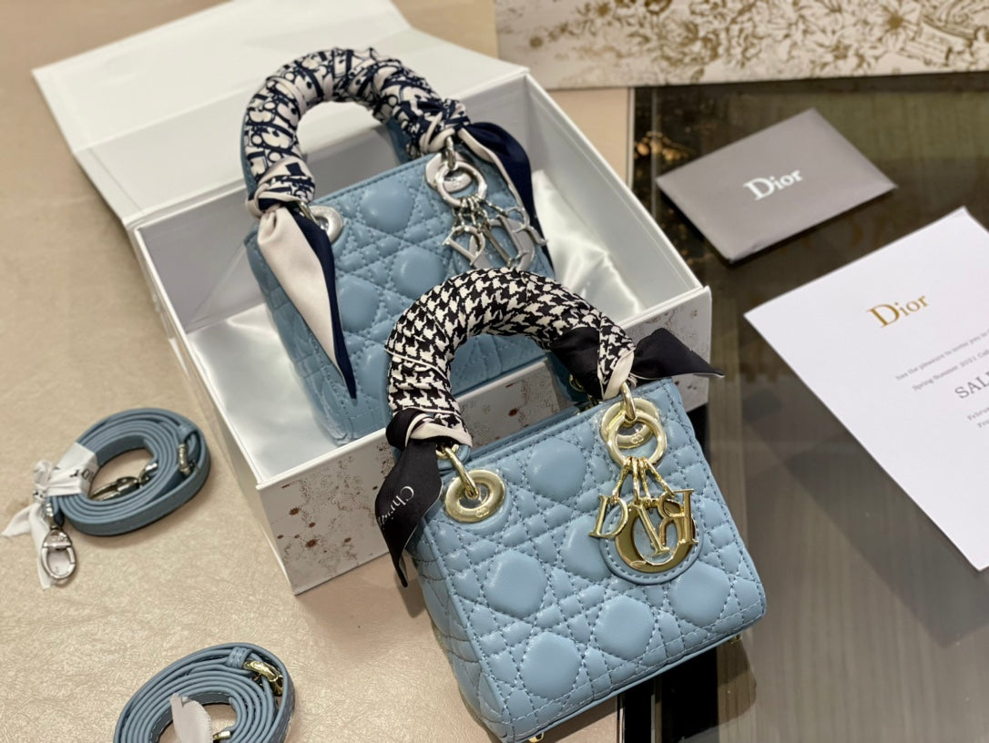 累積売上総額第１位【DIOR】LADY DIOR ミ二バッグ