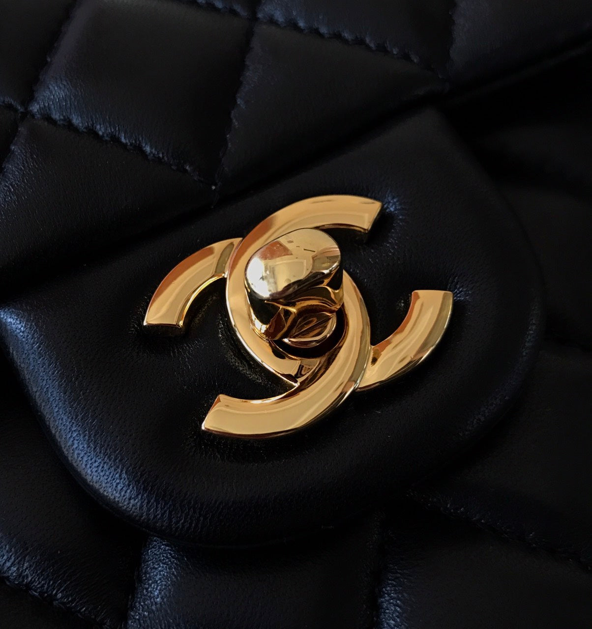 Chanel Flap Bag black 1112