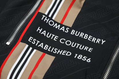 【BURBERRY旗艦店】冬の新作数量限定予行販売モンクレールジャケット