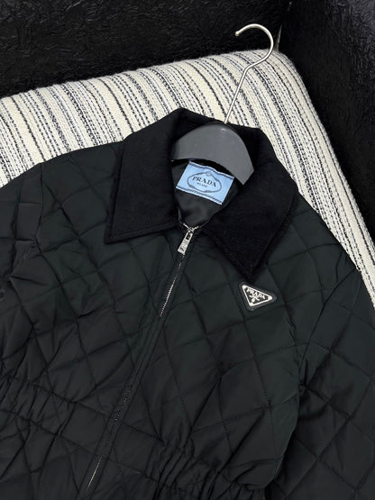 【PRADA旗艦店】ダウンジャケット、ご好評に付き再入荷！