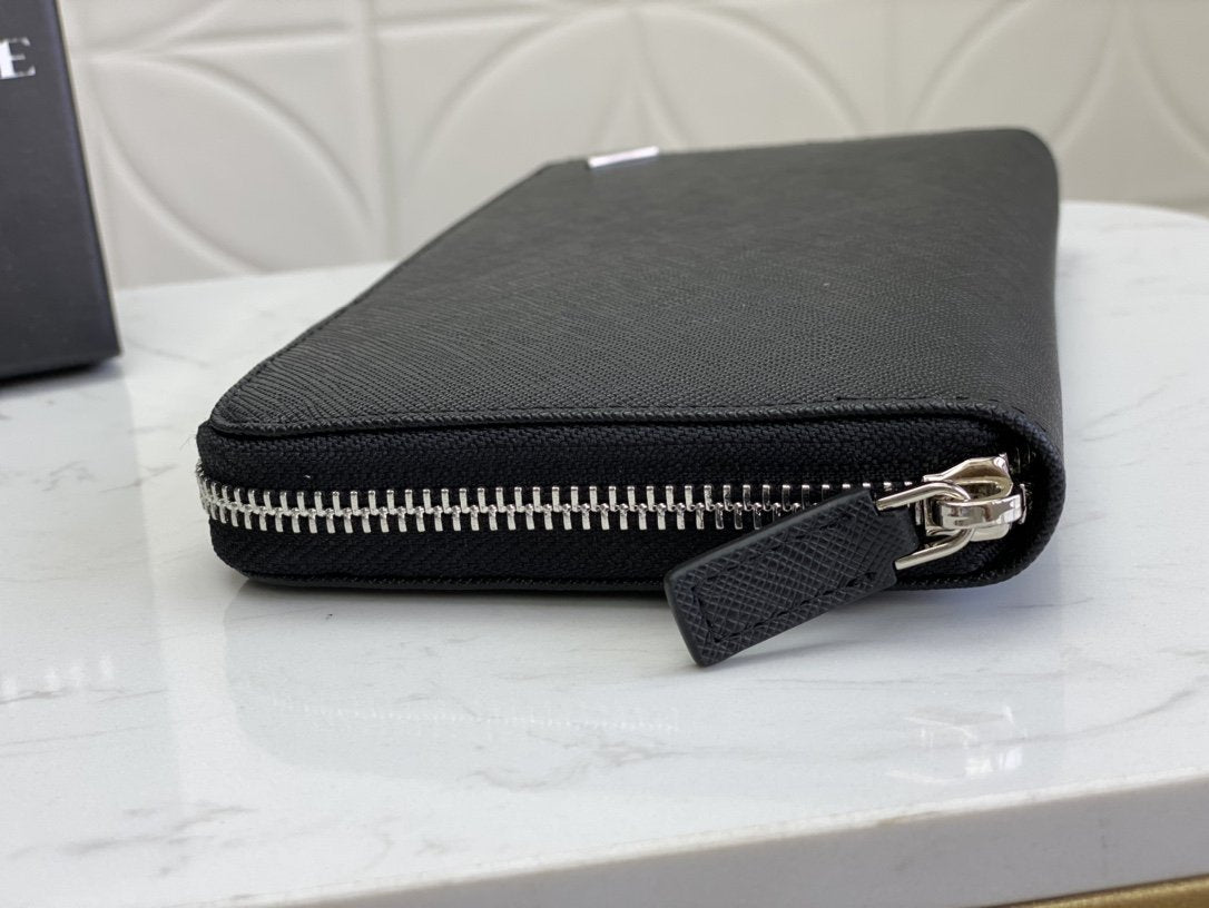 PRADA(プラダ) 財布 21x12cm