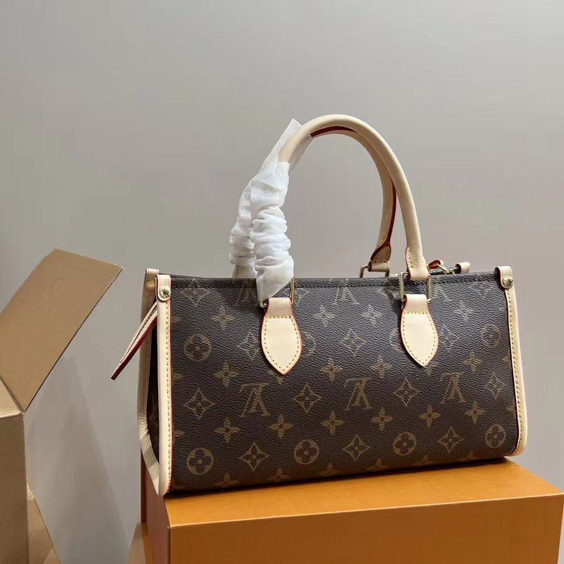 L&v Popincourt Haut ゴールデンボール 三角バッグ