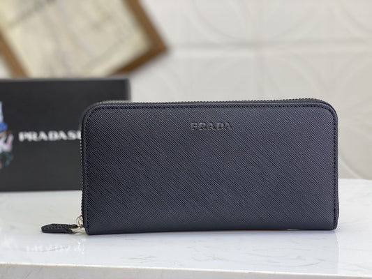 PRADA(プラダ) 財布19x12cm