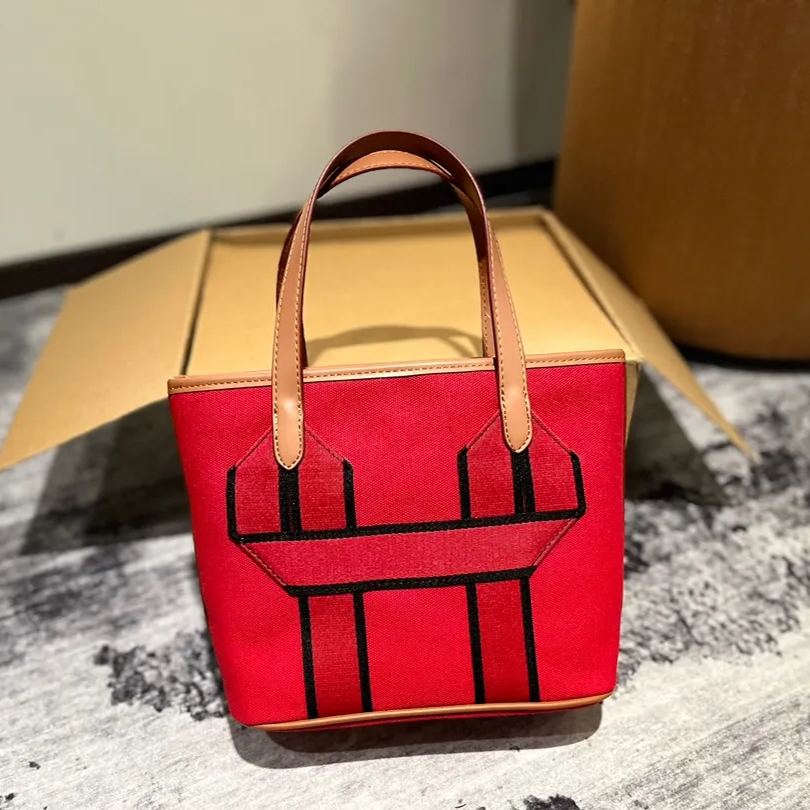 HERMES キャンバス製野菜バスケット