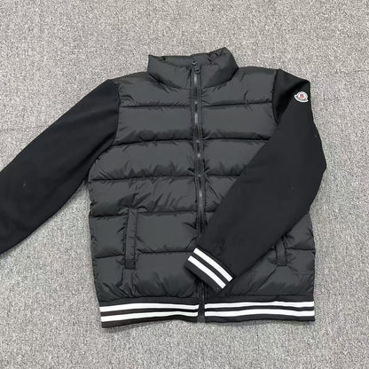 【MONCLER 公式旗艦店】（モンクレール）ニットのダウンジャケット