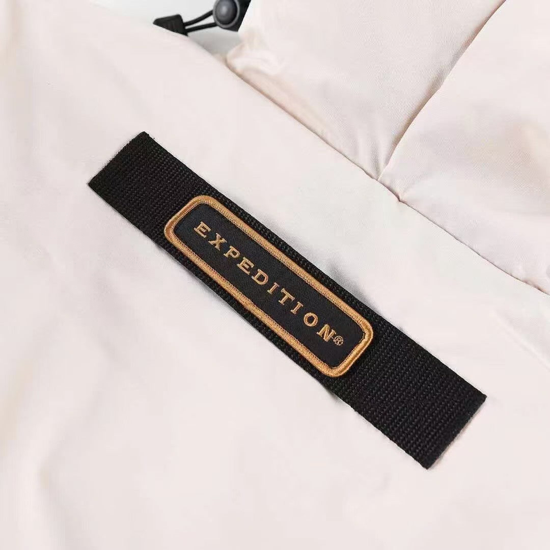 【Canada Goose】カナダグース 男女兼用、ご好評に付き再入荷！