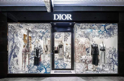 【DIOR公式 旗艦店】（ディオール ） ダウンジャケット、ご好評に付き再入荷！