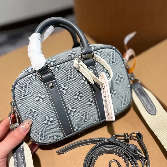 LouisVuitton デニムバッグ