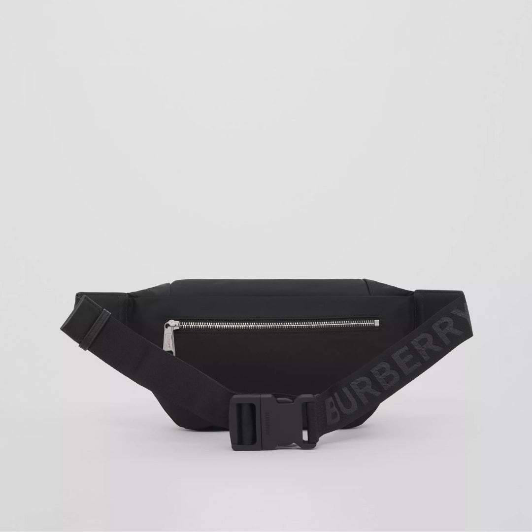 人気【BURBERRY】バーバリー ロゴ ソニー ナイロンバナナバッグ