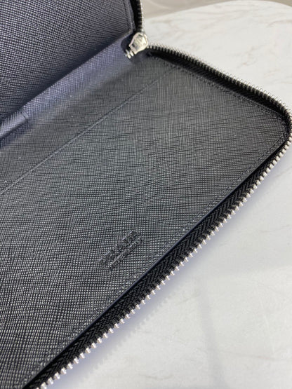 PRADA(プラダ) 財布 21x12cm