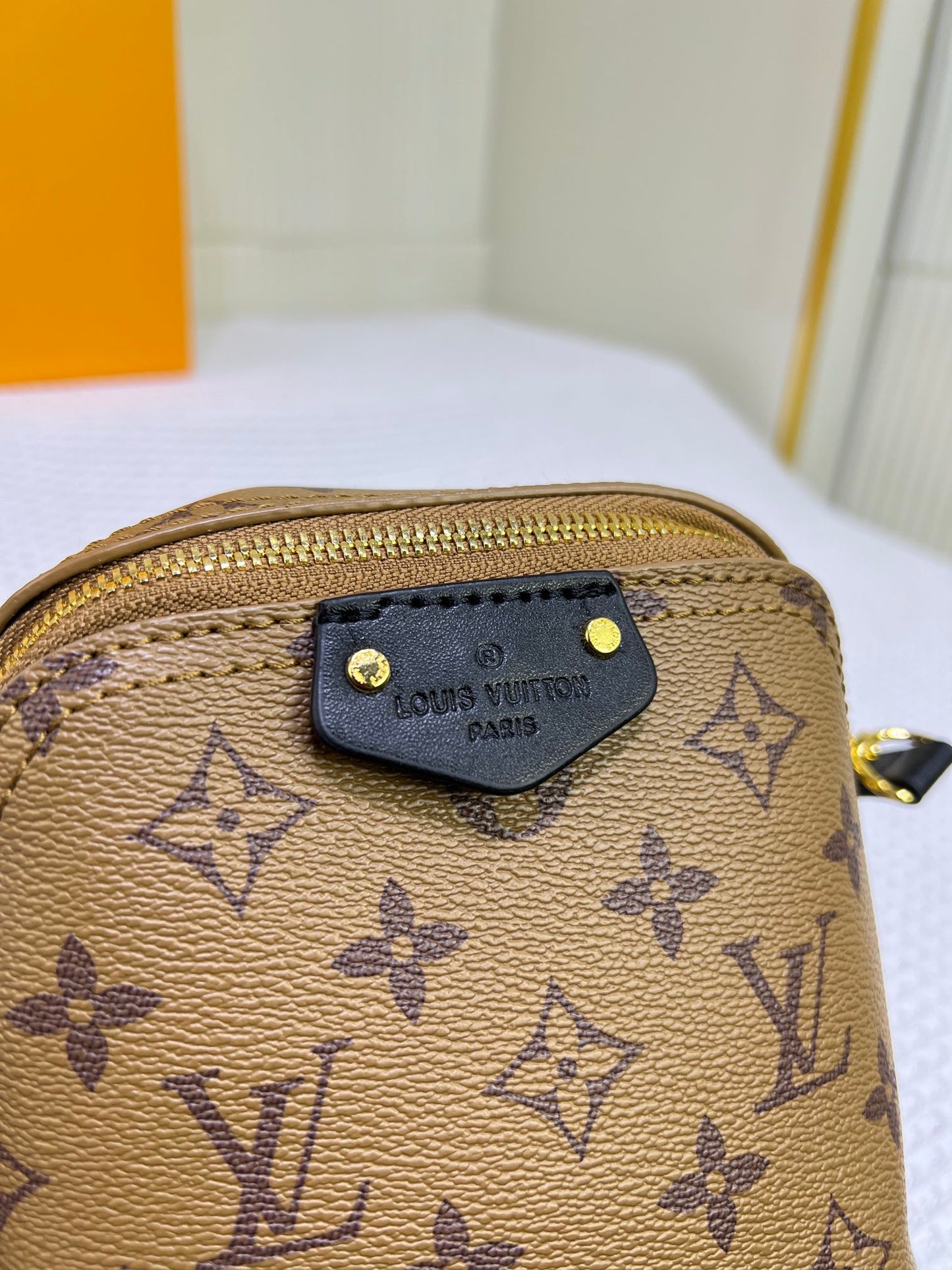 Louis Vuitton 春夏コレクションの Just In Case ハンドバッグ