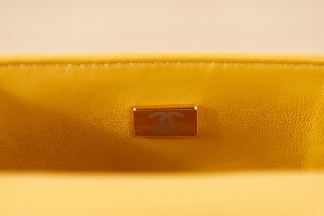 Chanel MINI 22 COCO BEACH AS3315