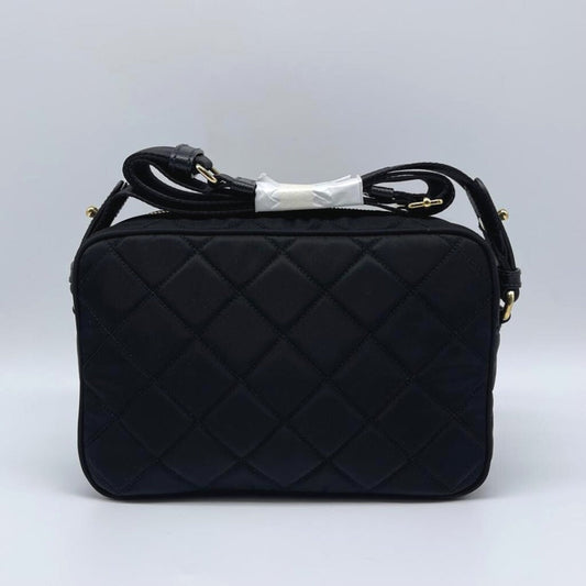 PRADA プラダバッグお買い得！ 完売される前に是非お早めに