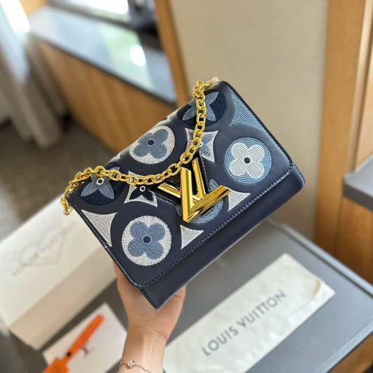 Louis Vuitton◇ネオクラシカルなツイストミディアムバッグの登場です