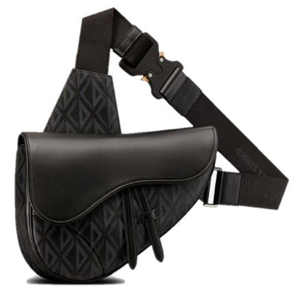 DiorEssentials SADDLE バッグ CD Diamond キャンバス & スムースカーフスキン