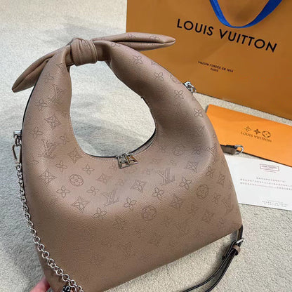 L&v WHY KNOT 蝶ネクタイ型トートバッグ