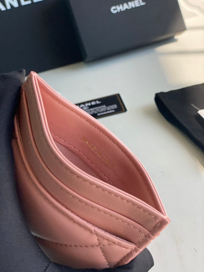 CHANEL 19 CARD HOLDER AP1167