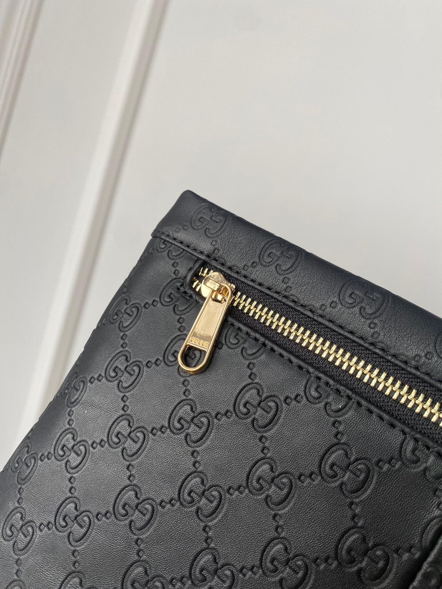 GUCCI(グッチ)クラッチバッグ 28*18 cm