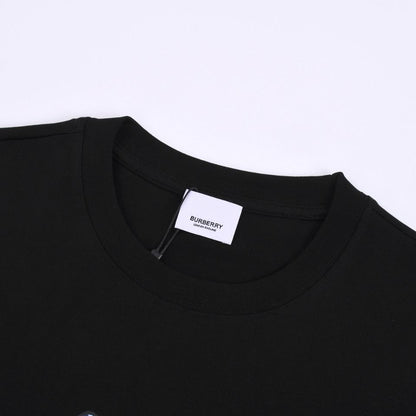 🔥2 つのうち 1 つが無料になります🔥🔥【Burberry】バーバリー )半袖 男女兼用、ご好評に付き再入荷！