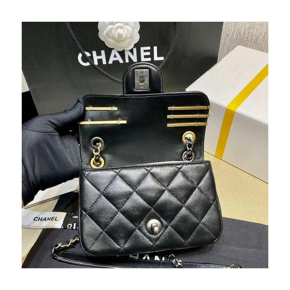 【入手困難】25ans雑誌掲載！中条あやみ愛用Chanel Pearls Charms Mini Flap Bag AS2978