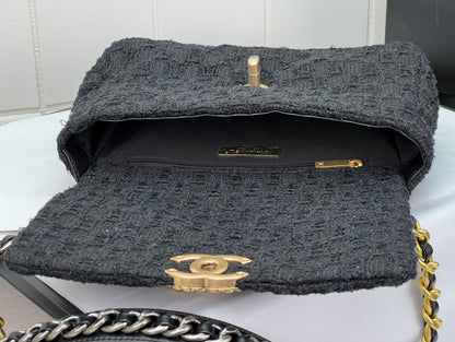 CHANEL 19 HANDBAG AS1161