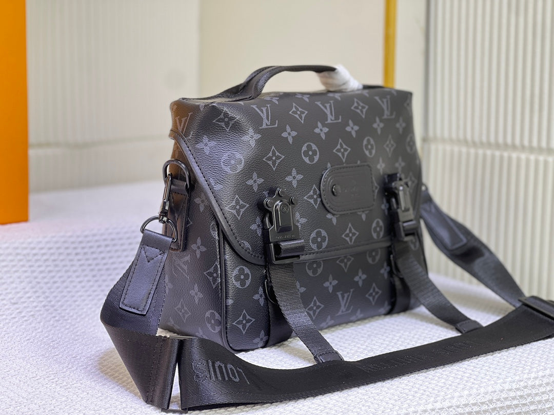 エレガント☆Louis Vuitton☆LV トレイル ショルダーバッグ M46972