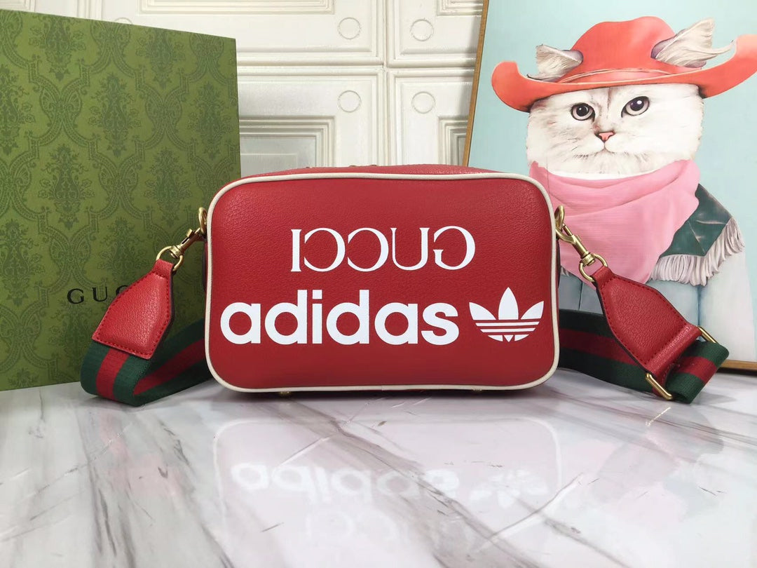 【GUCCI】アディダス x グッチ スモール カメラ バッグ