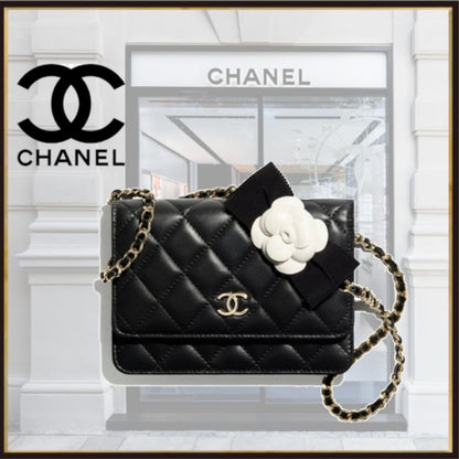 【CHANEL】ミニチェーン財布