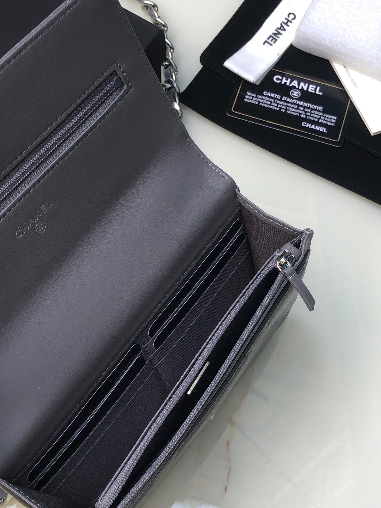 CHANEL 19 WALLET ON CHAIN 0957