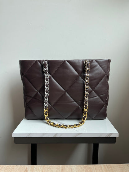 CHANEL 19 SHOPPING BAG 3360