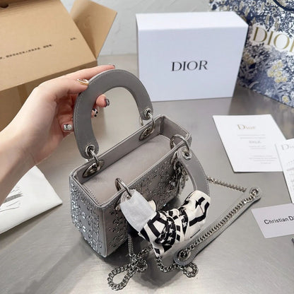 大人気【LADY DIOR】カナージュ サテン ミニバッグ