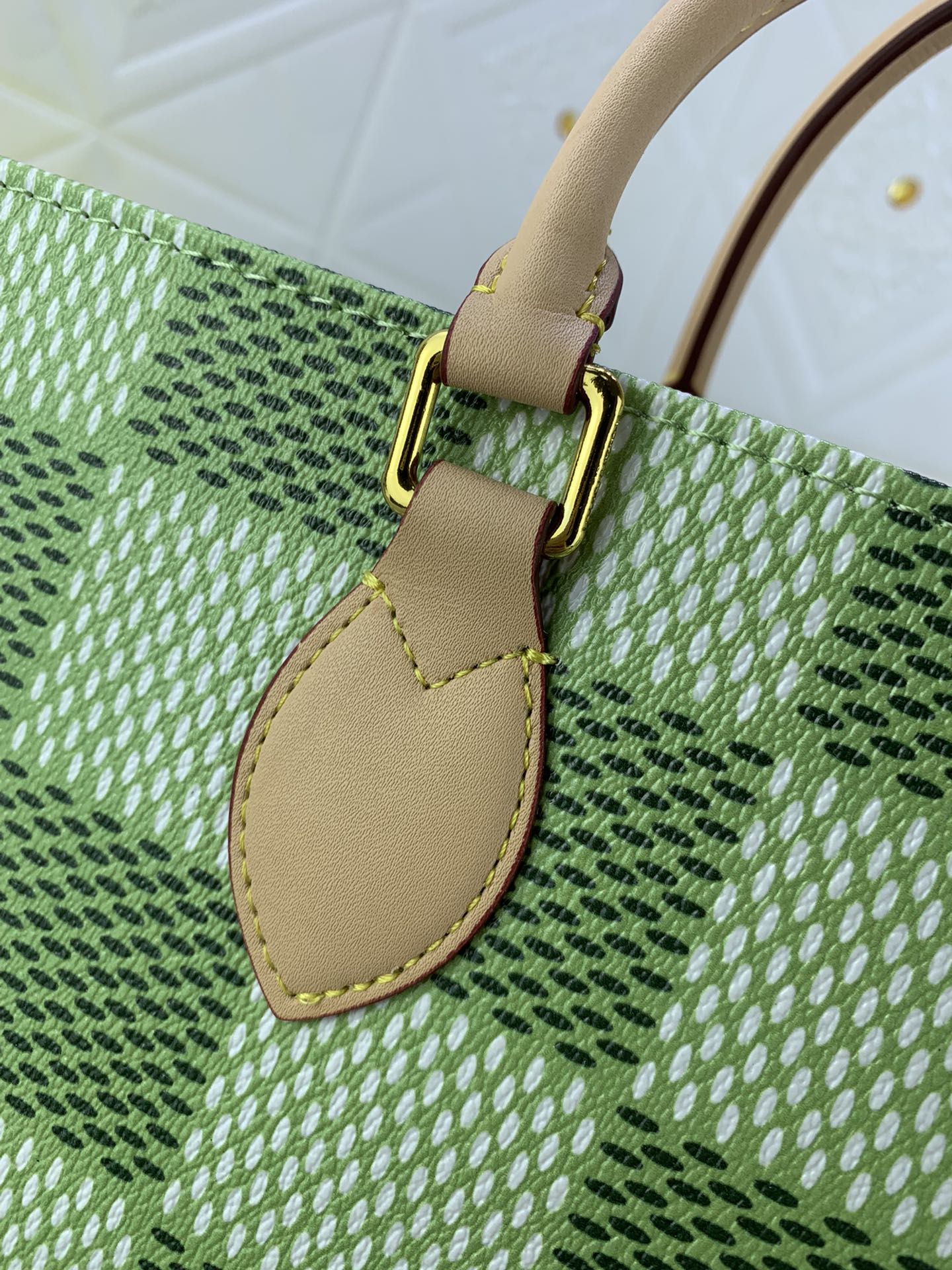 【LOUIS VUITTON】LV 新品ONTHEGO ミディアム ハンドバッグ