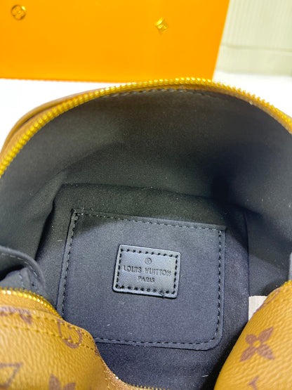 Louis Vuitton 春夏コレクションの Just In Case ハンドバッグ