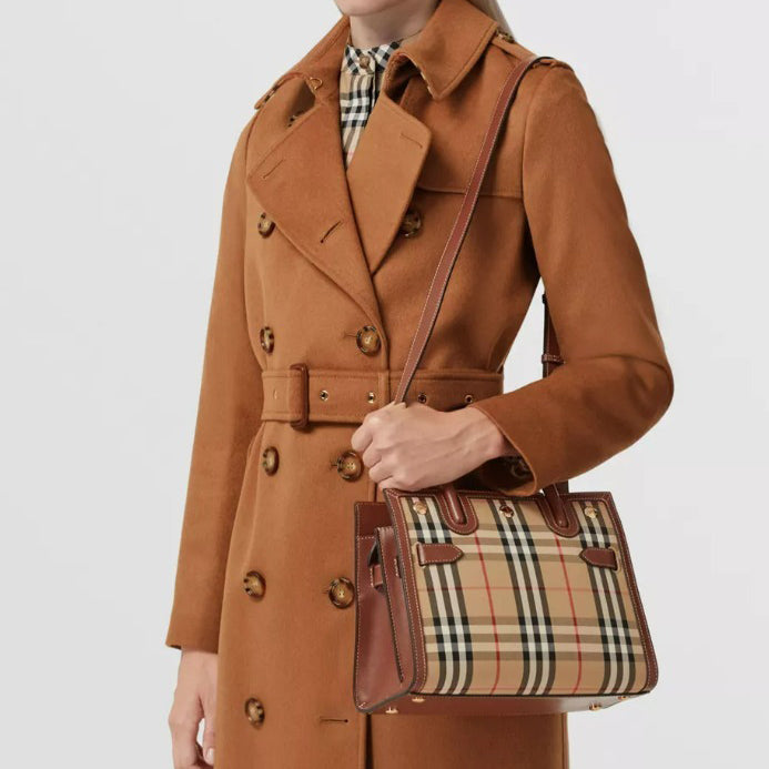 【BURBERRY】ミニ ツーハンドル タイトルバッグ