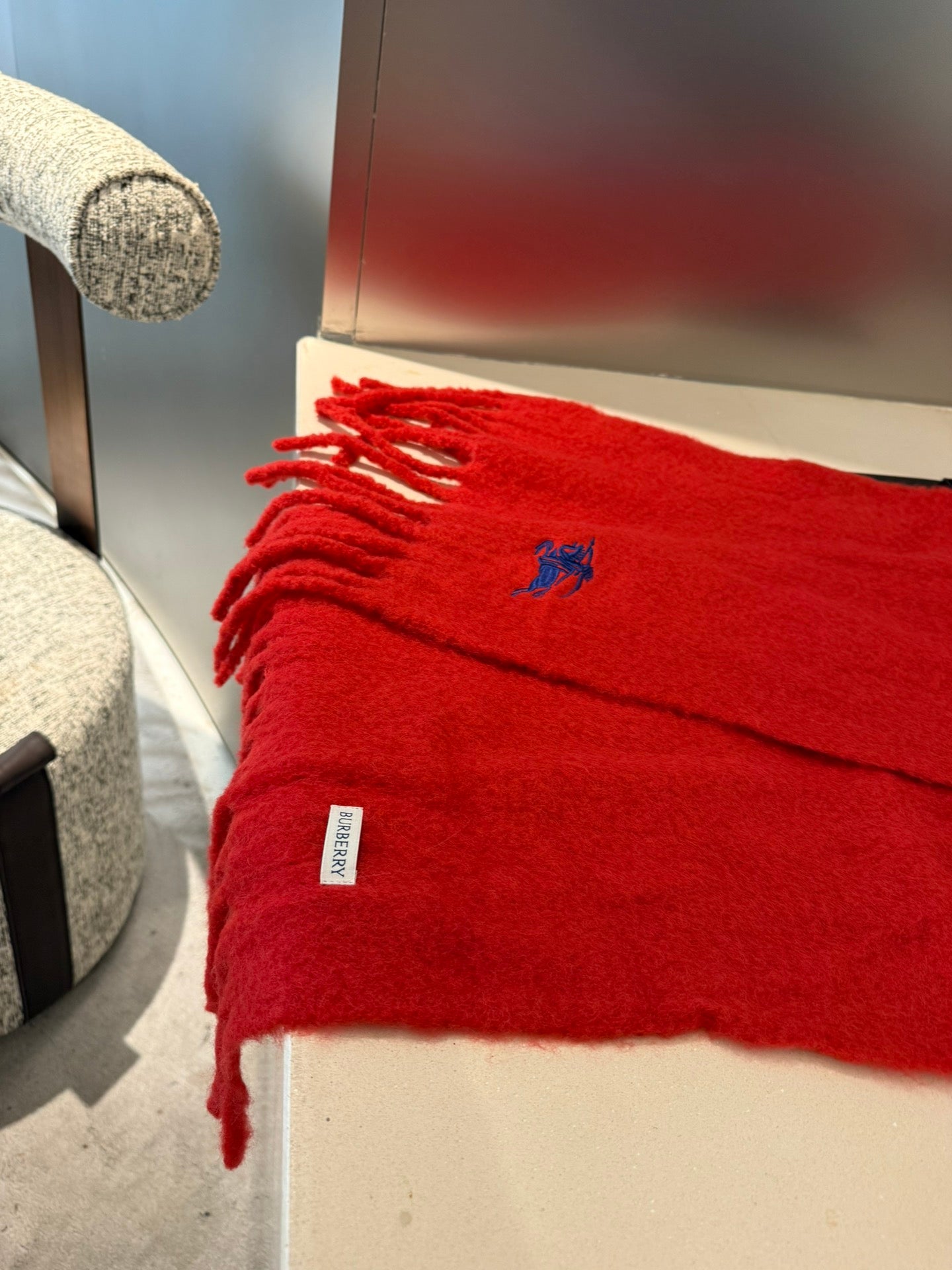 【BURBERRY バーバリー】スカーフ23*185CM 241108