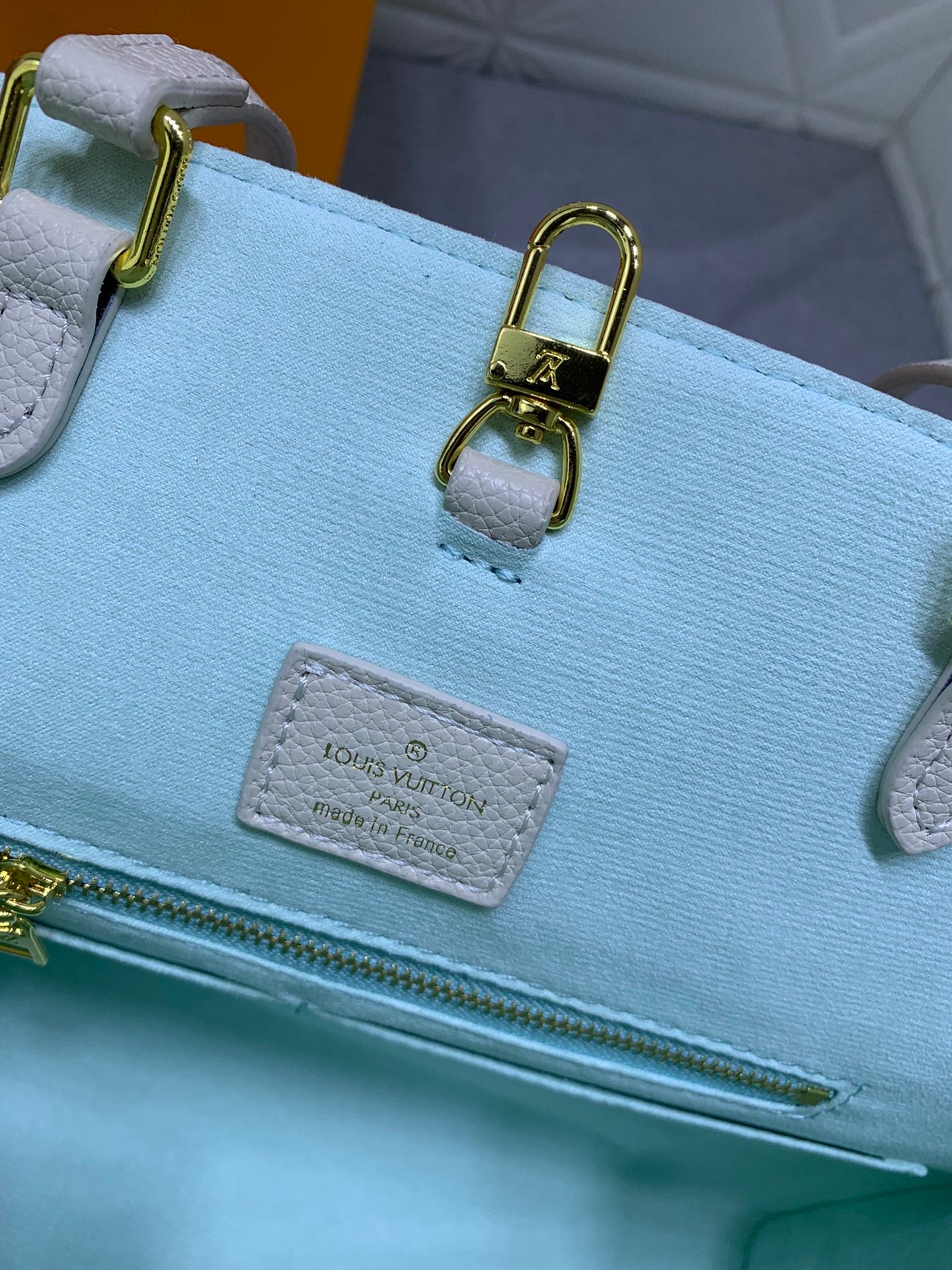 Louis Vuitton(ルイヴィトン) ONTHEGO ミディアム ハンドバッグ