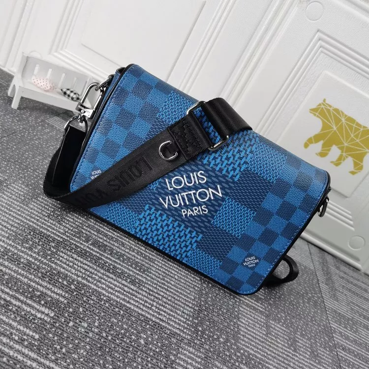 LOUIS VUITTON ルイヴィトン メッセンジャーバッグ 23.5X14X5CM