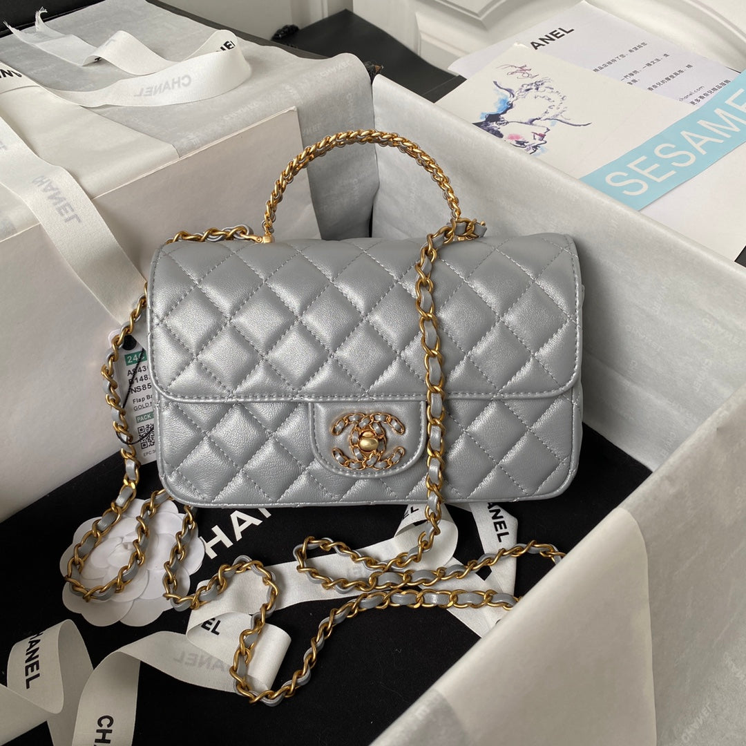 Chanel❄️24C 🔅AS4362 diamond letter handle mini CF