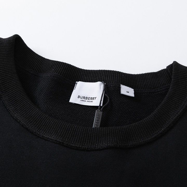 【 Burberry 旗艦店】ご好評に付き再入荷！！