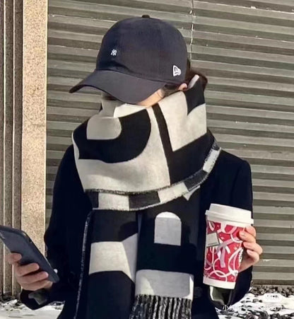 BURBERRY ロゴウールジャガードマフラー 190*35cm