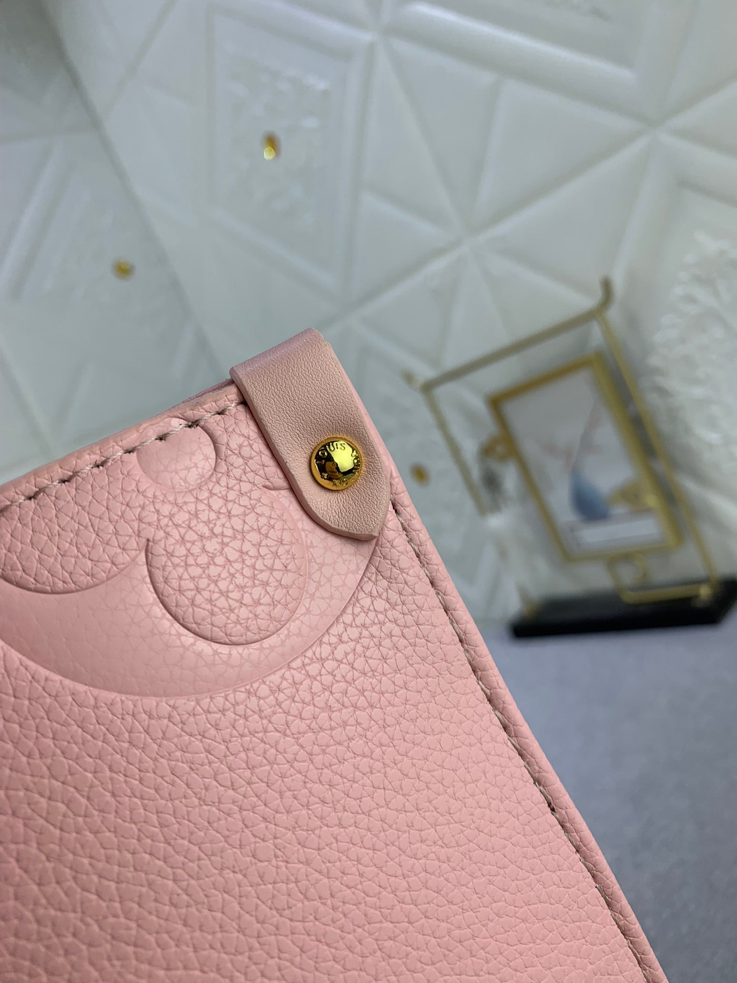 【LOUIS VUITTON】LV 新品ONTHEGO ミディアム ハンドバッグ