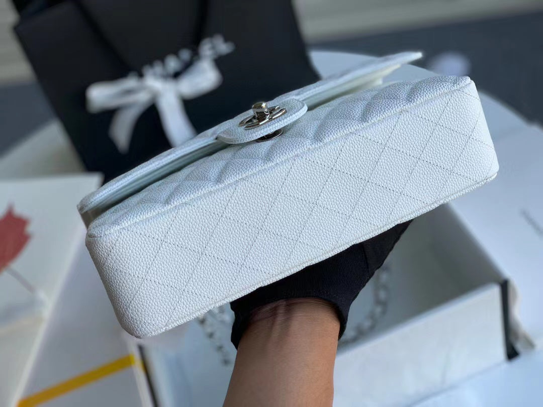 Chanel Flap Bag 1112