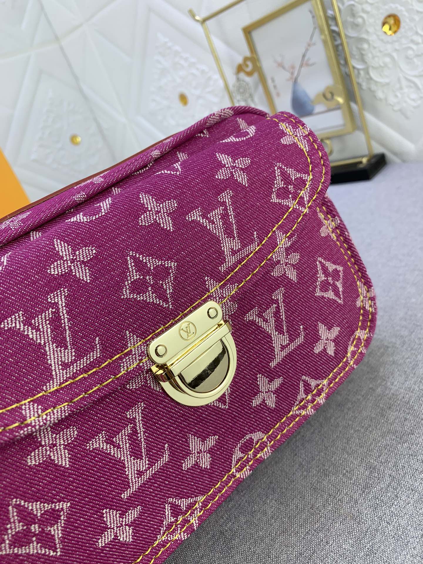 LouisVuitton モデニムベルトバッグ M95347