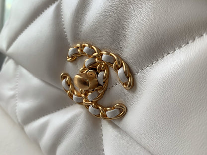 Chanel 19 medium 1161