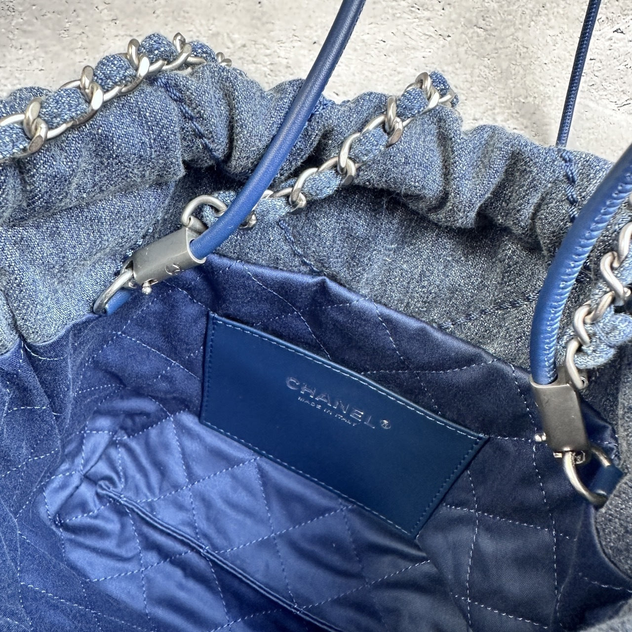 CHANEL 24ss新作 完売必至 CHANEL22 ミニ ハンドバッグ AS3980 B16649 NY101