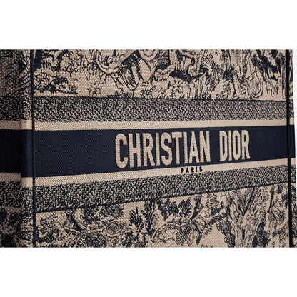 【DIOR】入手困難！セレブ芸能人御用達・ロゴ アニマル 刺繍 バッグ トート 選べる4色