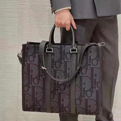 ☆DIOR☆イーストウエスト トートバッグ 1ESSH232YXL_H03E1ESSH232YXL_H27E